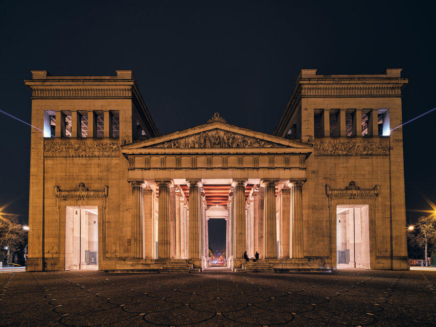 Kunstinstallasjon i Propylaeum på Kunstareal Munich