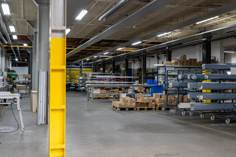 Ledification at sun protection company with led tubes